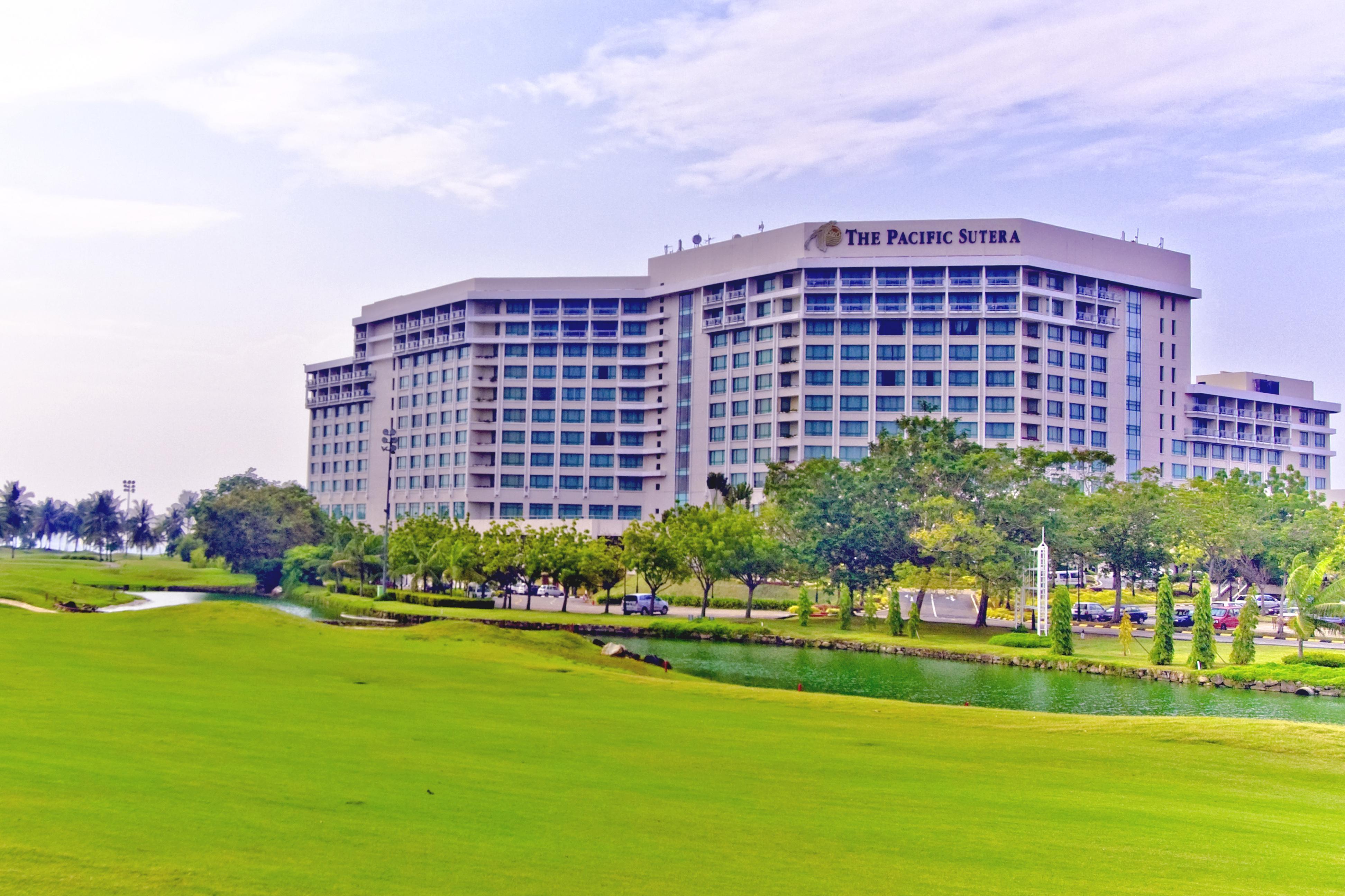 Отель The Pacific Sutera Кота-Кинабалу Экстерьер фото The Pacific Hotel