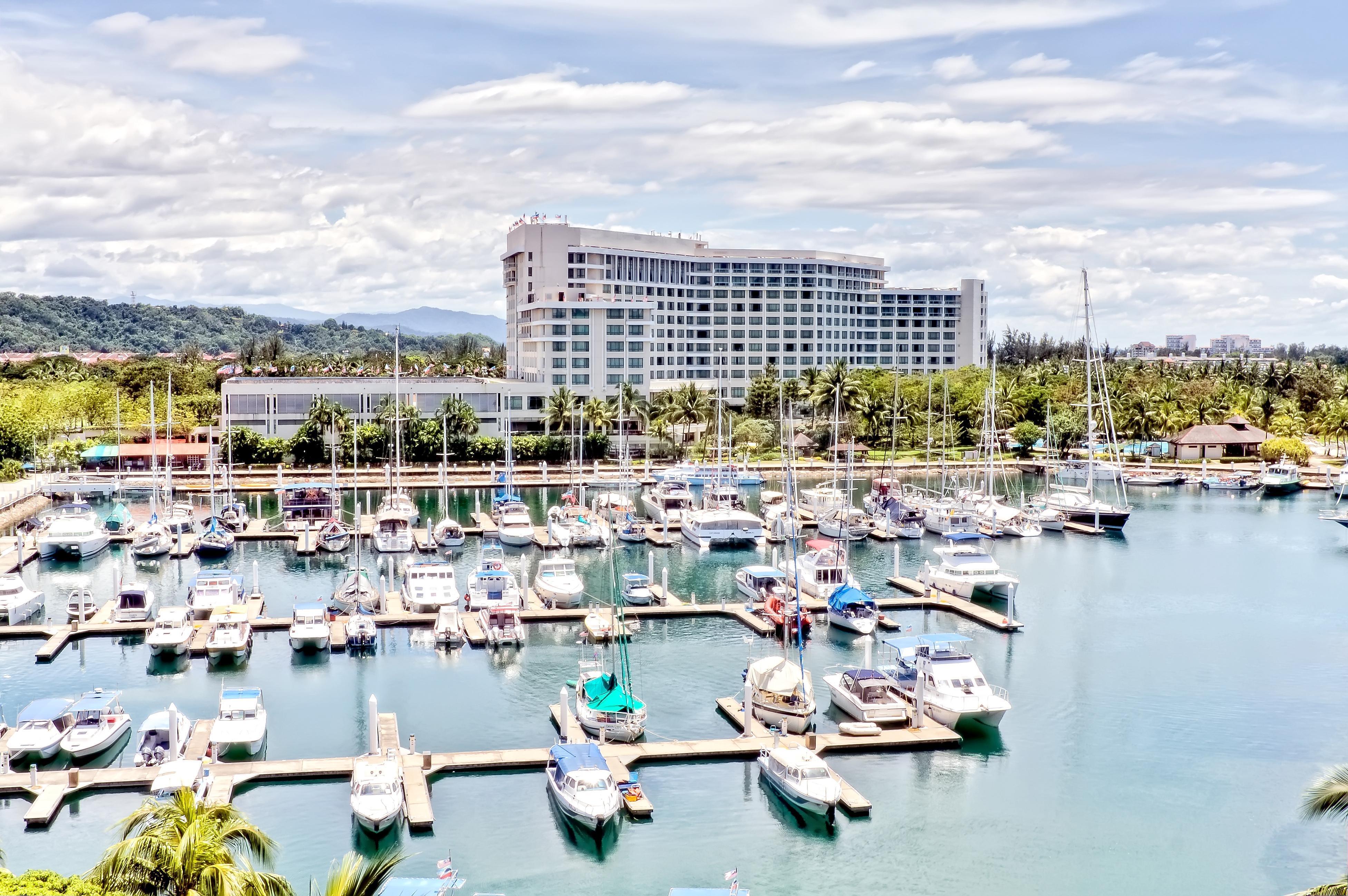 Отель The Pacific Sutera Кота-Кинабалу Экстерьер фото The Cairns Marina