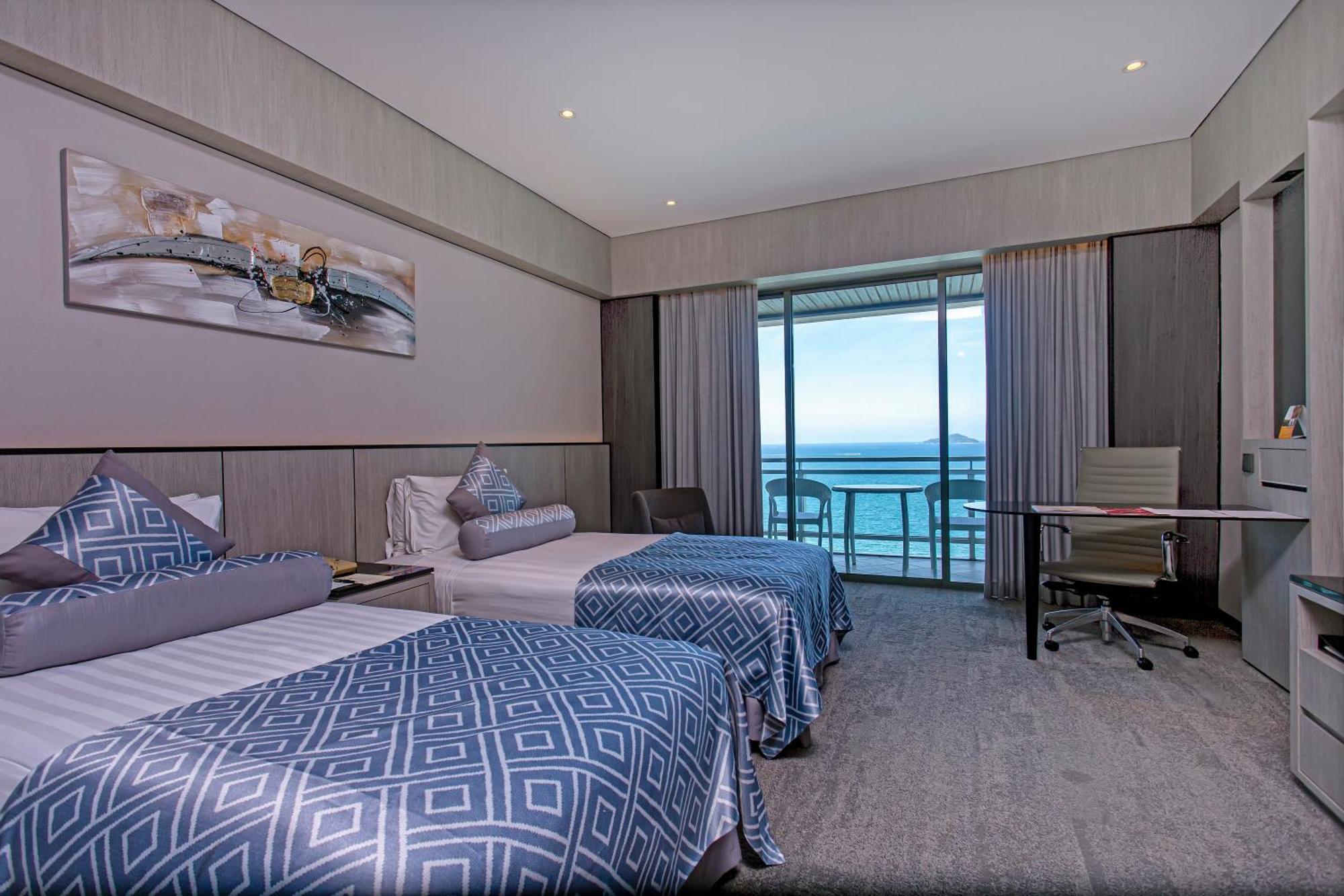 Отель The Pacific Sutera Кота-Кинабалу Экстерьер фото Deluxe Ocean View